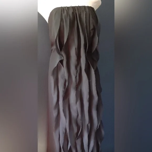 VERA WANG- Elegant Black Women's Dress - Picture 3 of 5